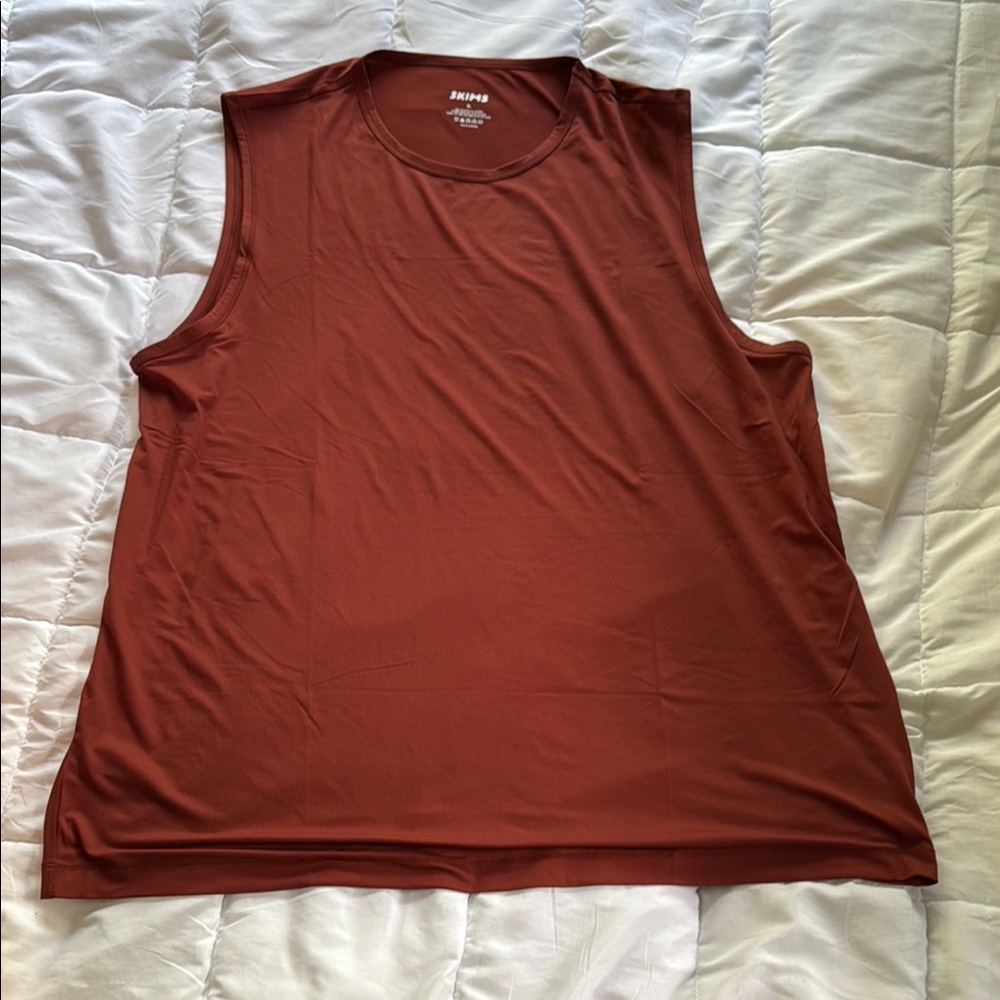 SKIMS Men's Sleeveless Rust Tank Top
